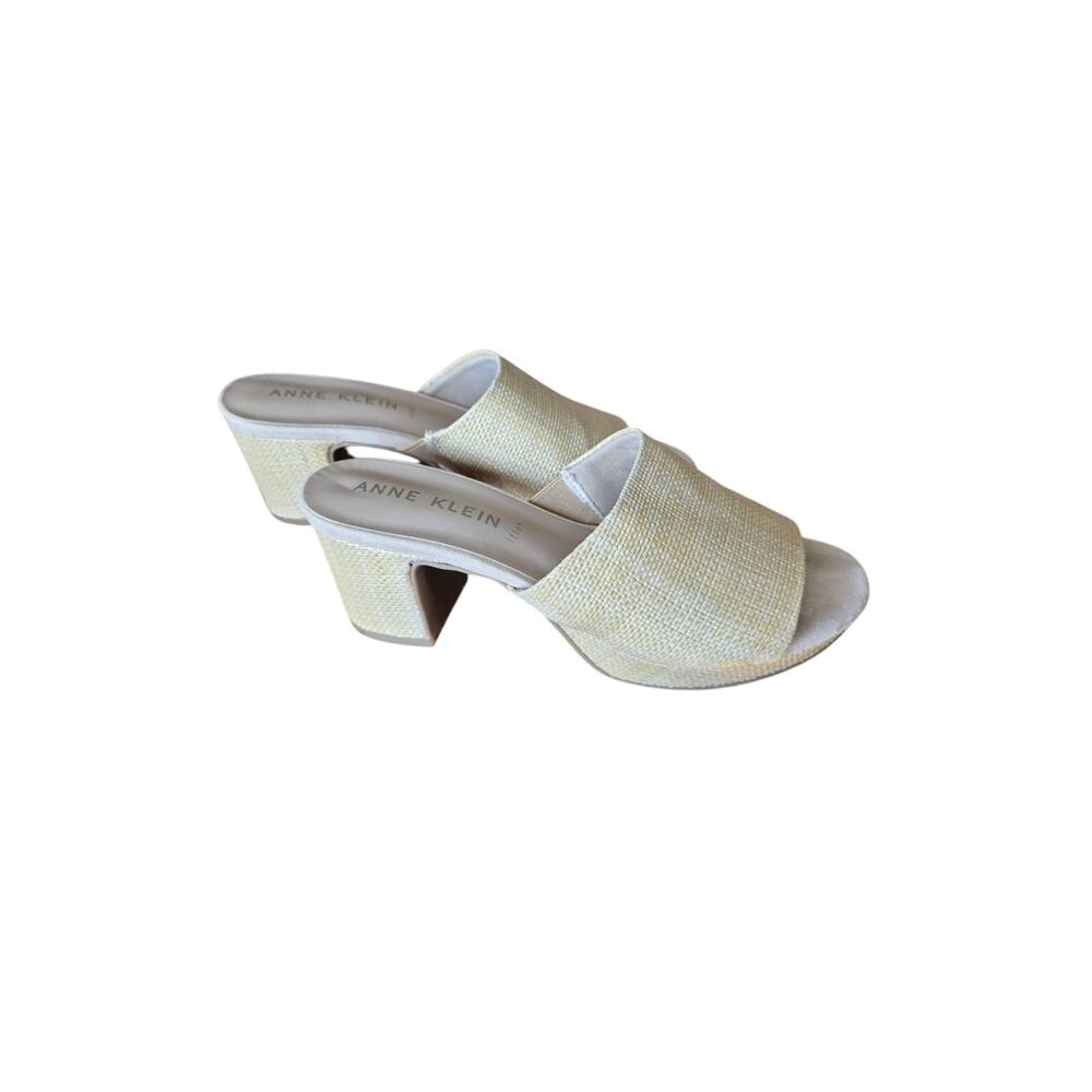 Anne Klein Platform Woman's Beige Sz 9.5 Raffia Slide Textile‎ SANDALS